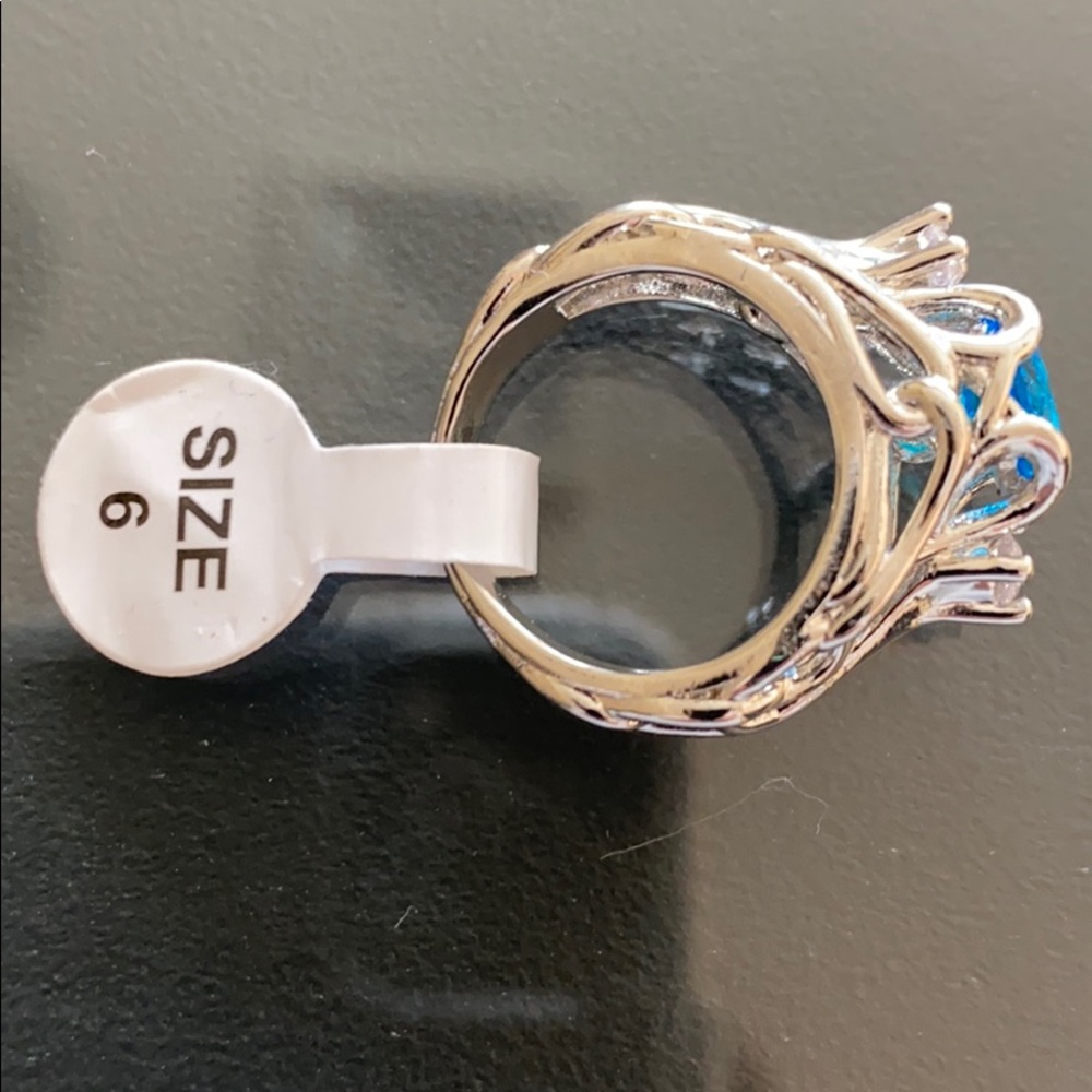 Cocktail Ring - Picture 2 of 4